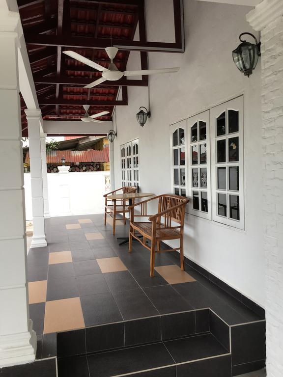 Sri Massa Homestay Batu Pahat Exterior photo